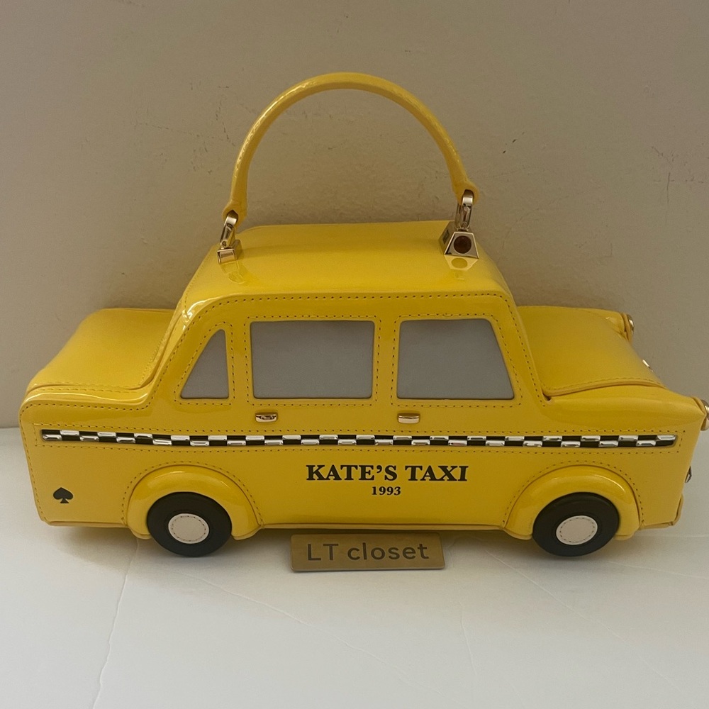 Last one!♠️Kate Spade New York NYC 3D Big Apple Kate’s Taxi Crossbody Bag - Picture 3 of 12